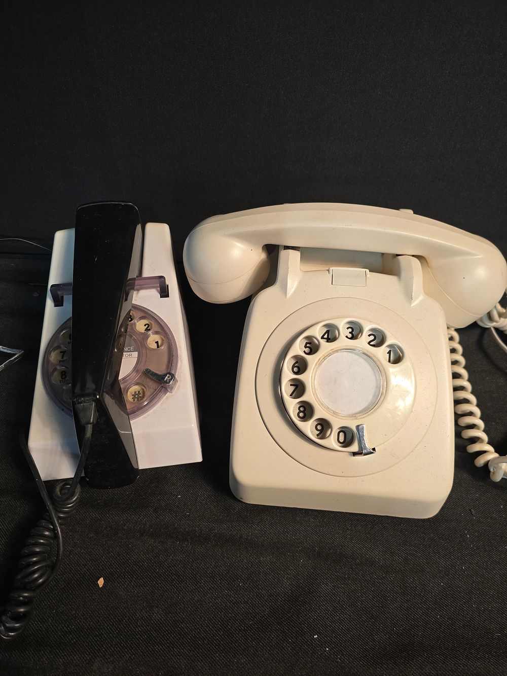 Lot 609: A pair of vintage telephones