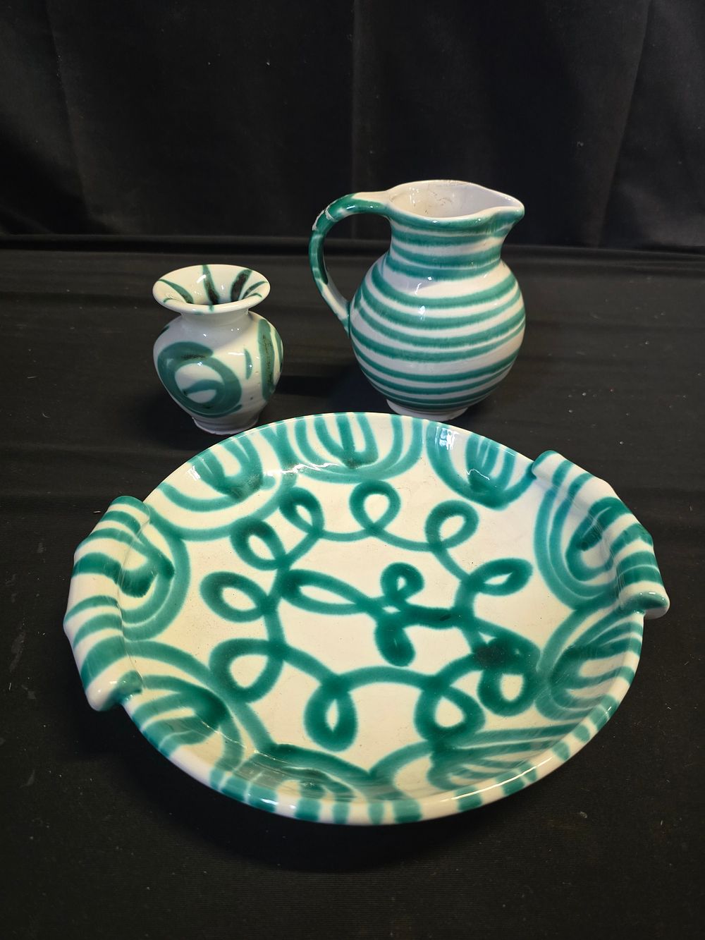 Lot 658: Three hand made and painted GMUNDNER KERAMIK made...