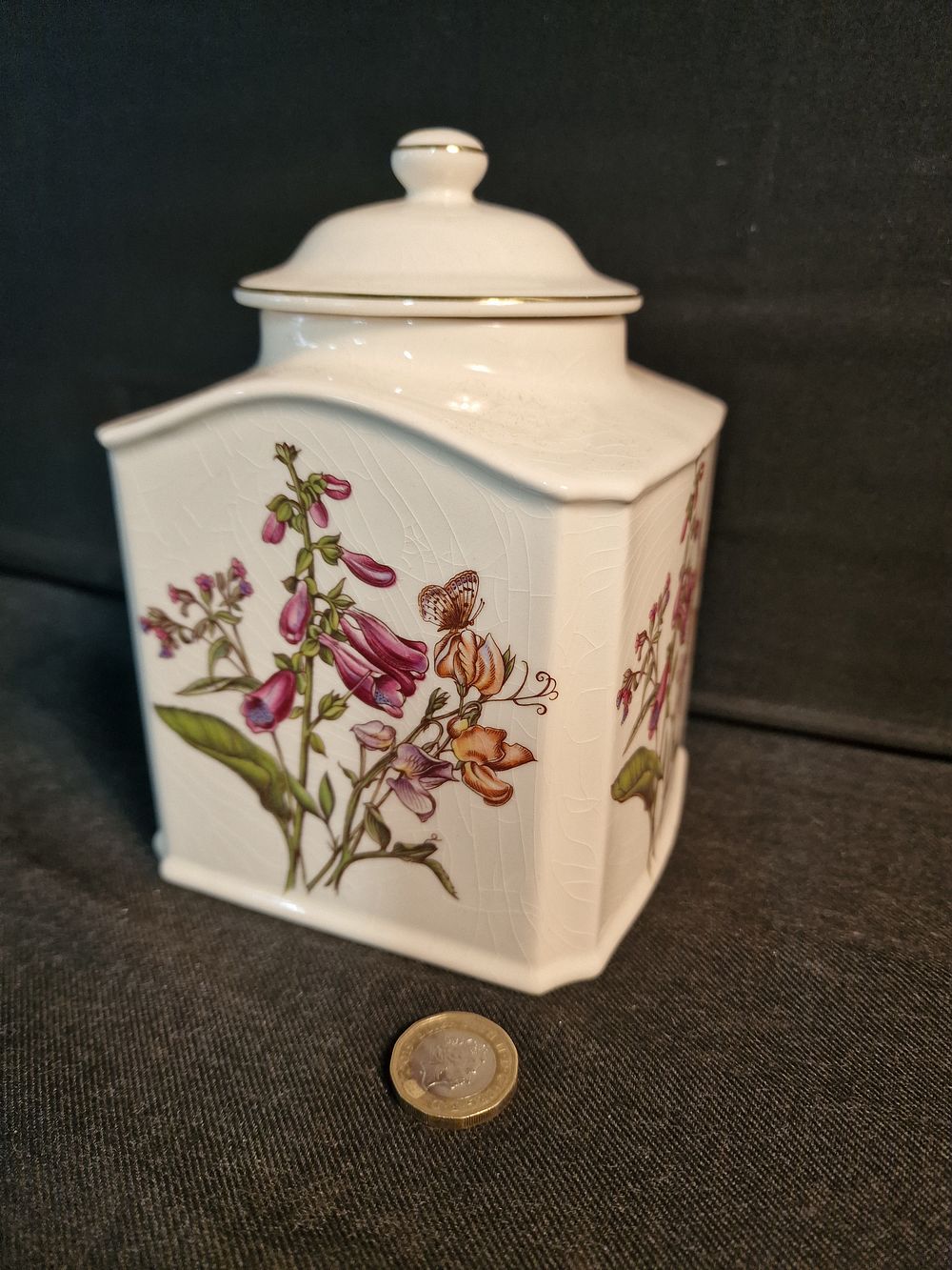Lot 153: Vintage Mason's Iron Stone Tea Caddy