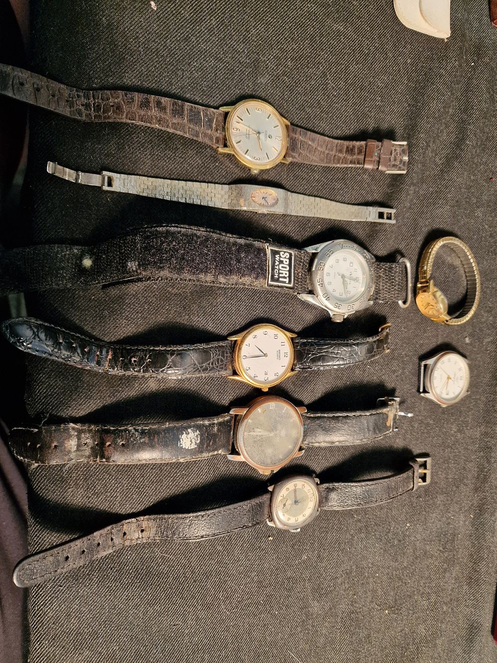 Lot 184: Selection of Vintage Watches a/f
