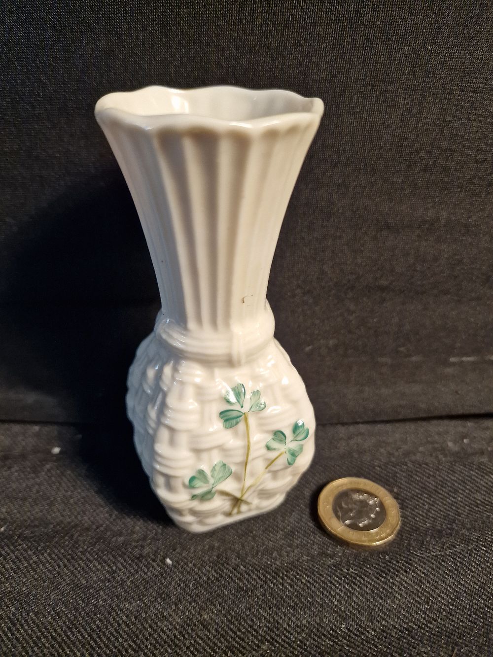 Lot 202: Vintage Belleek Irish Vase