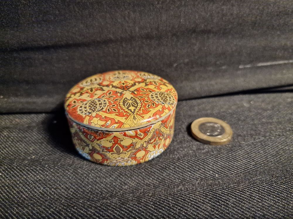 Lot 203: Vintage The William Morris Collection Hand Painted Enamel Box by Staffordshire Enamels Ltd #9/1000