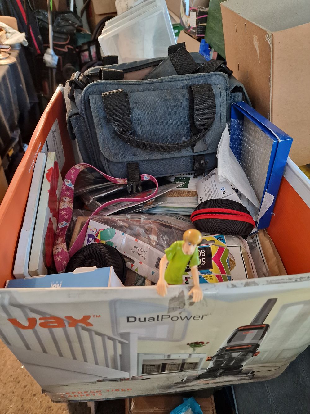 Lot 205: Car Booters Box #7