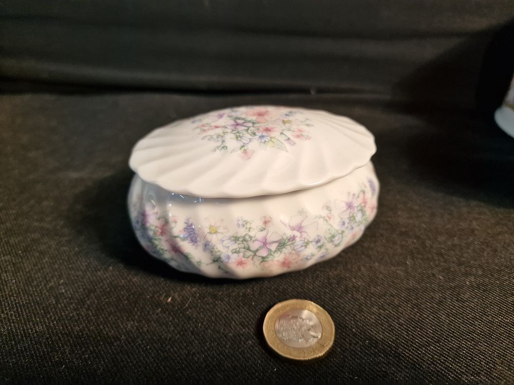 Lot 228: Vintage Wedgwood Angela Bone China Pill Box
