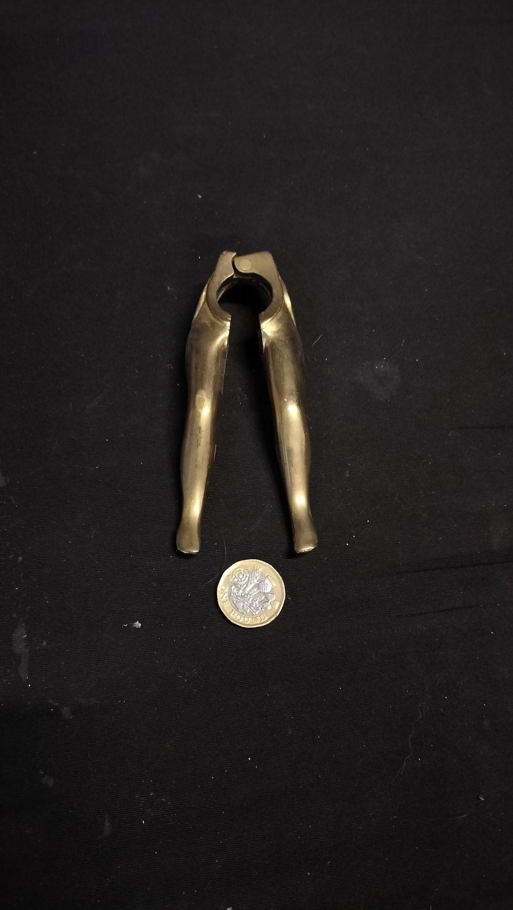 Lot 605: Brass legs nut cracker 