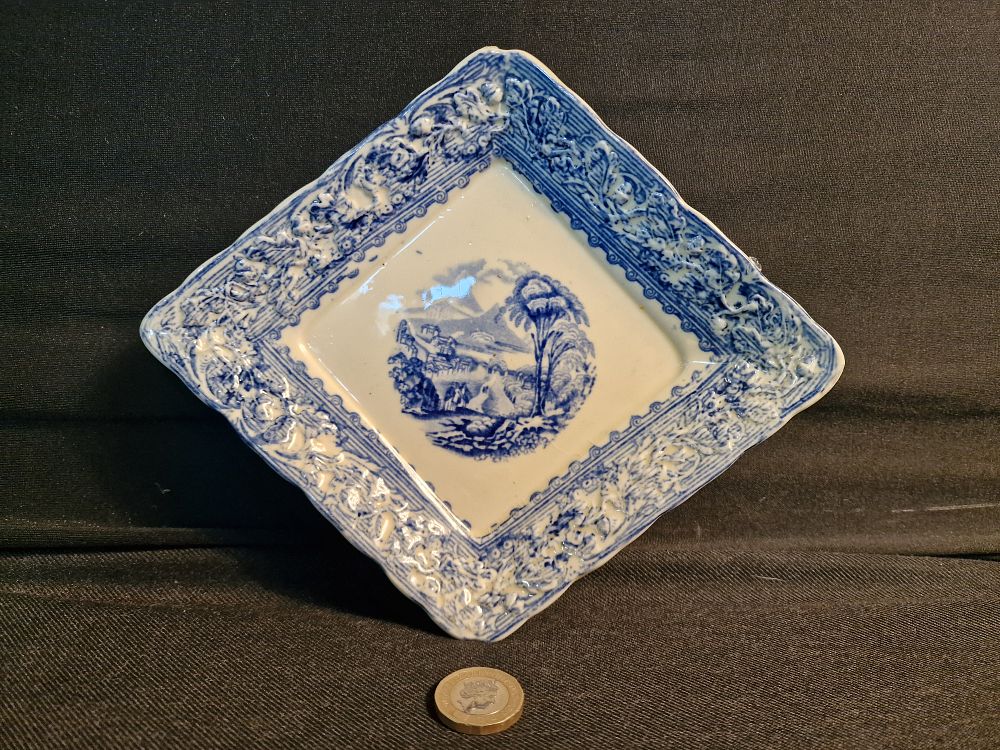 Lot 234: Vintage Lake Pottery Blue Diamond Dish
