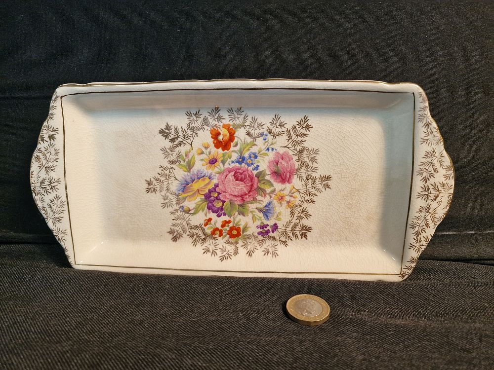 Lot 239: Vintage Hollinshead & Kirkham Serving Dish