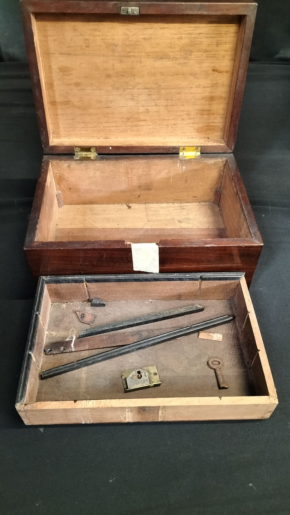 Lot 631: Wooden 2 layer box a/F