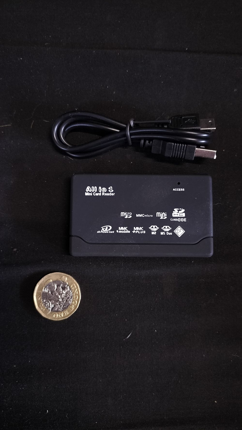 Lot 636: USB All in one mini card reader 