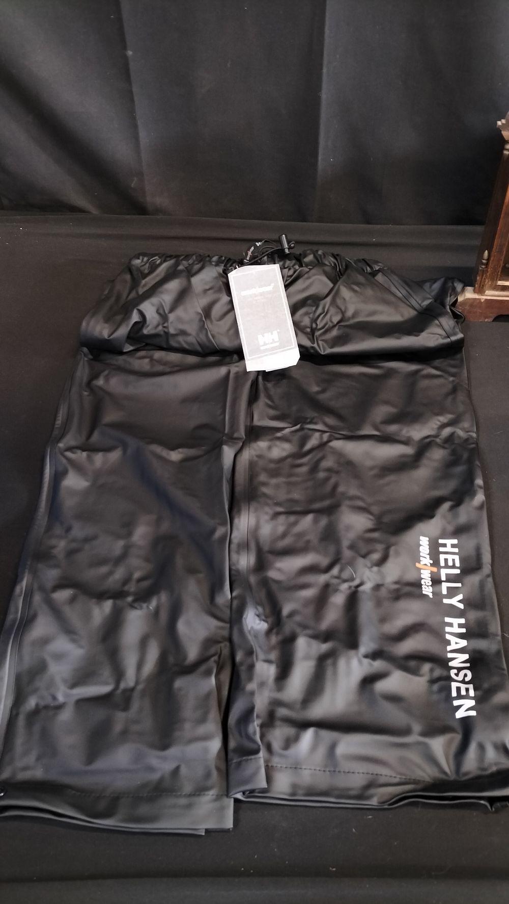Lot 641: Helly Hansen work wear trousers size UK M