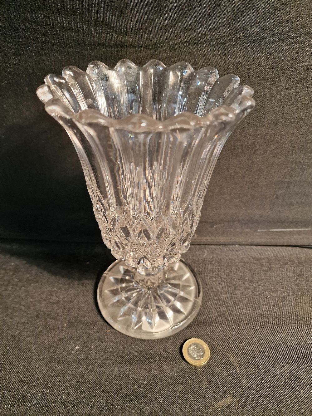 Lot 312: Crystal Glass Vase