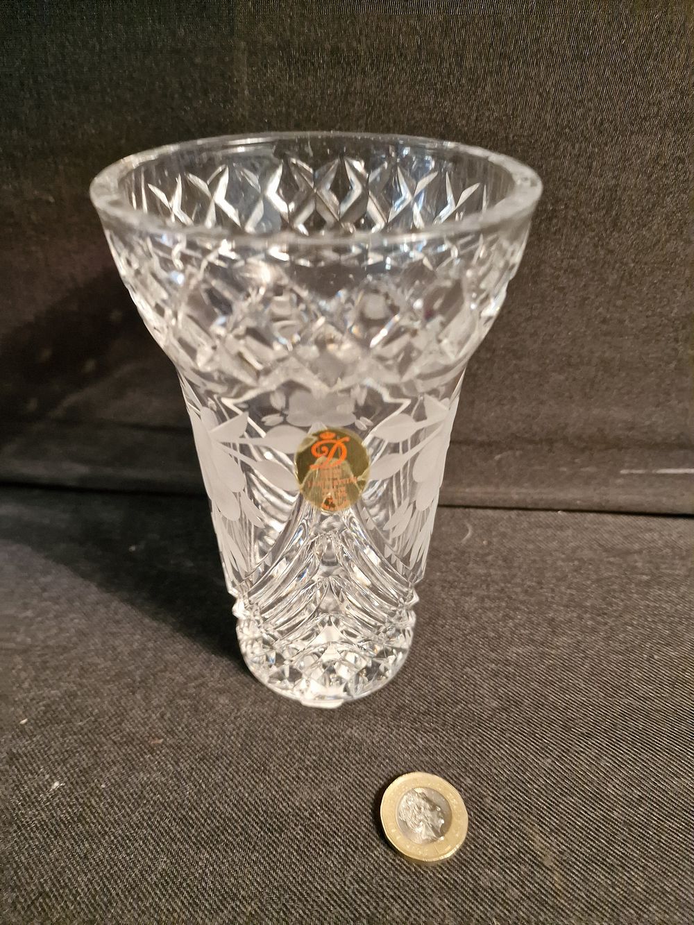 Lot 313: Dresden Crystal Decorative Glass Vase