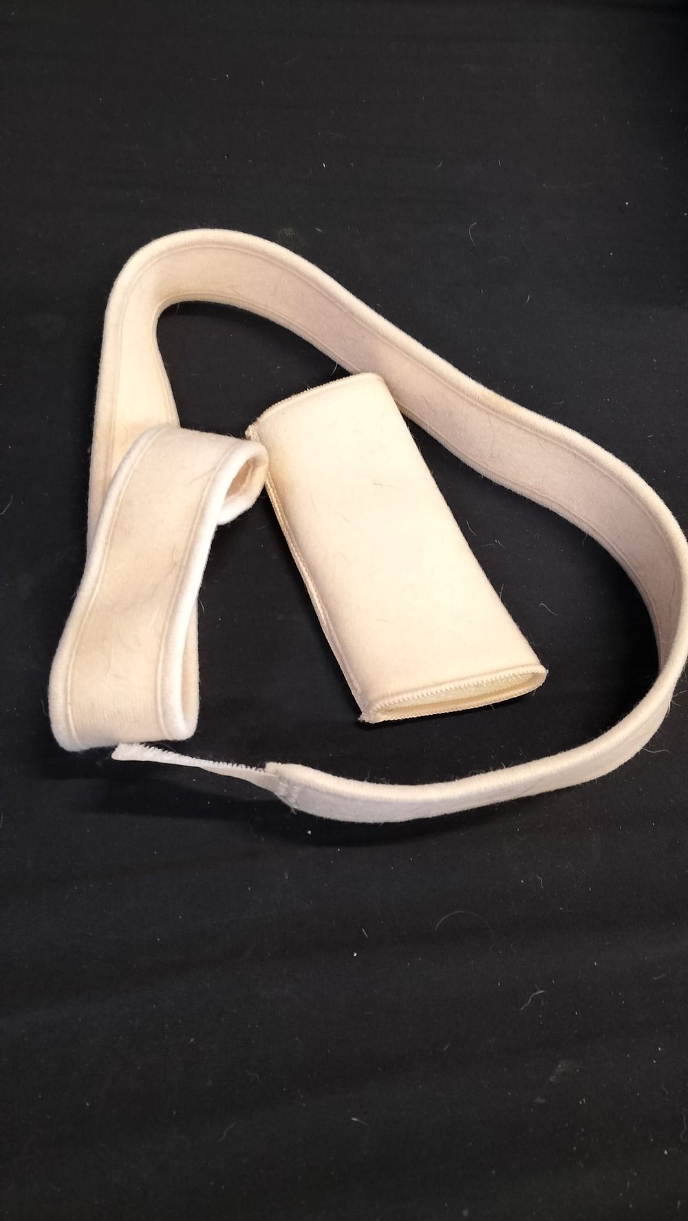 Lot 651: Foam sling 