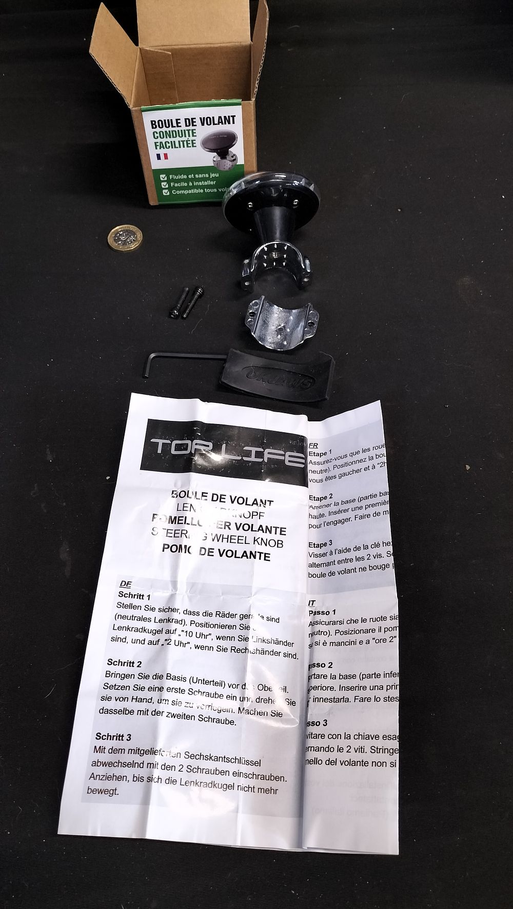 Lot 663: Steering wheel knob