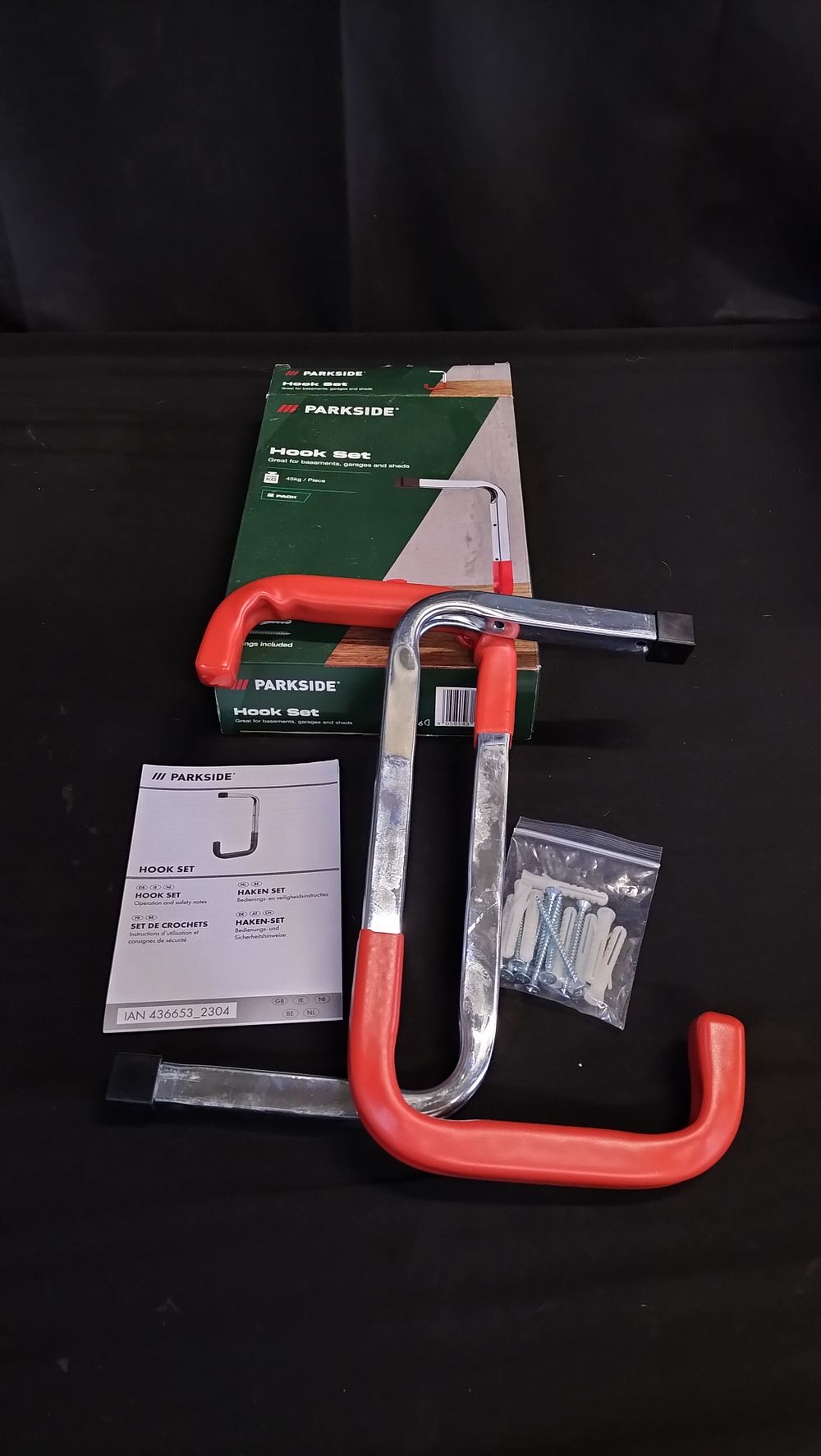 Lot 674: Parkside 2 X hook set 