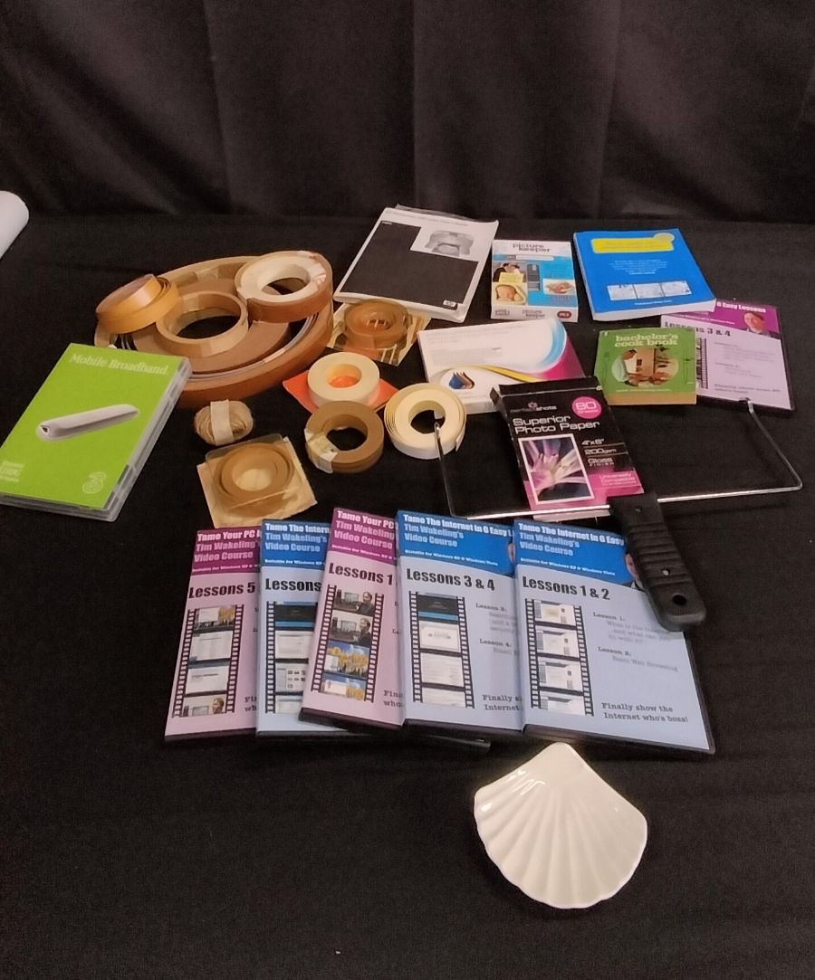Lot 739: Box of mixed items ideal for car boot 