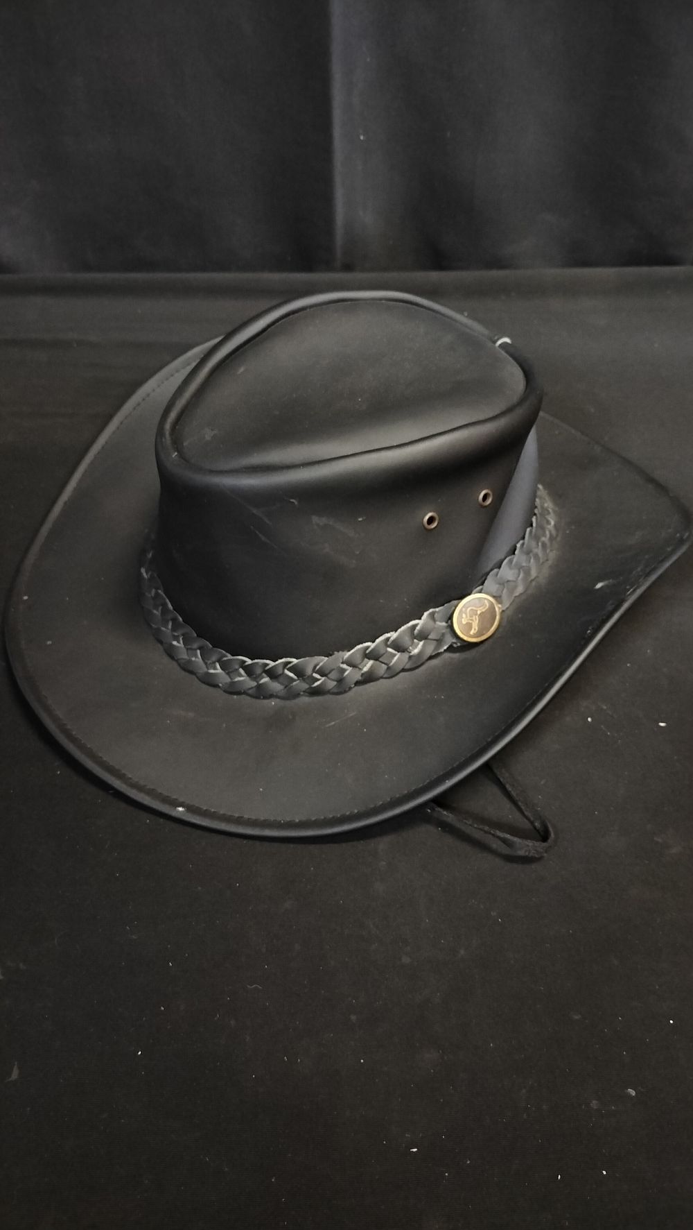 Lot 747: Genuine black leather hat size M 