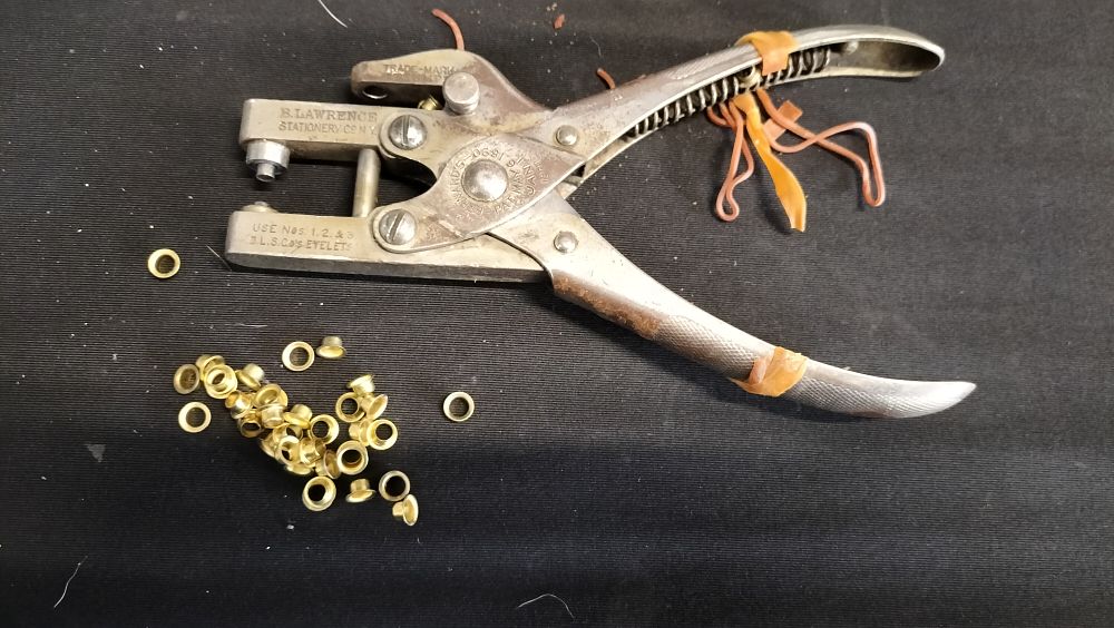 Lot 761: Riveter and brass rivets