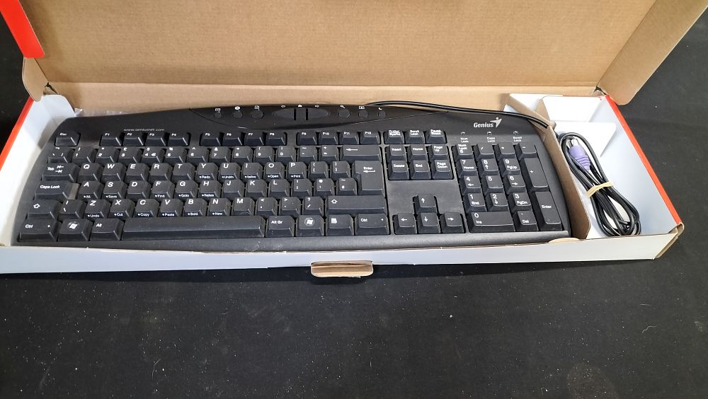 Lot 792: Genius plug and play keyboard as Found 