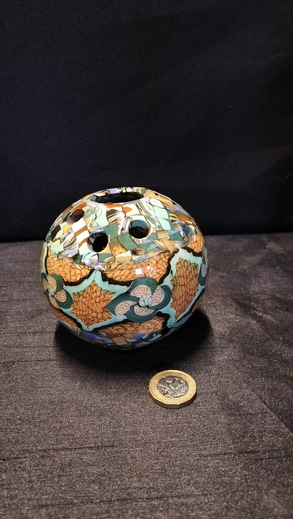 Lot 670: Jean Gerbino Vallauris posy vase 