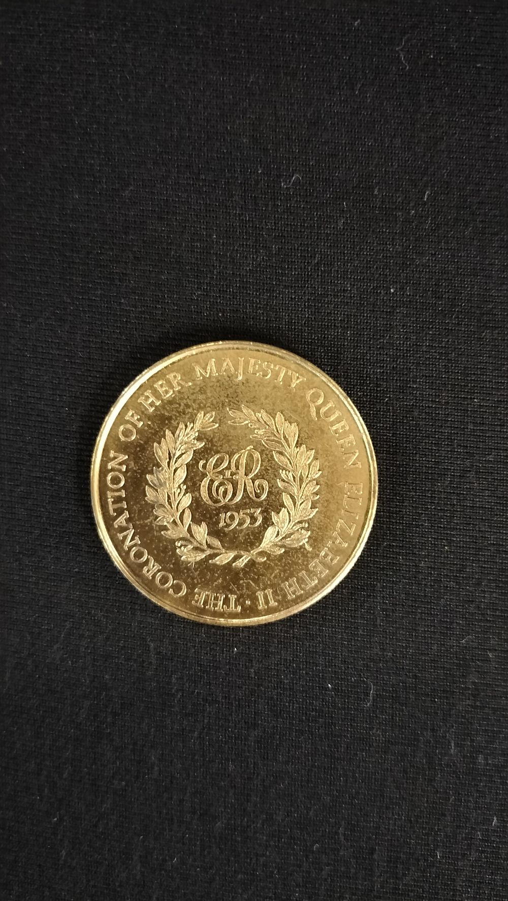 Lot 691: 1953 Queen Elizabeth II Coronation Medal 