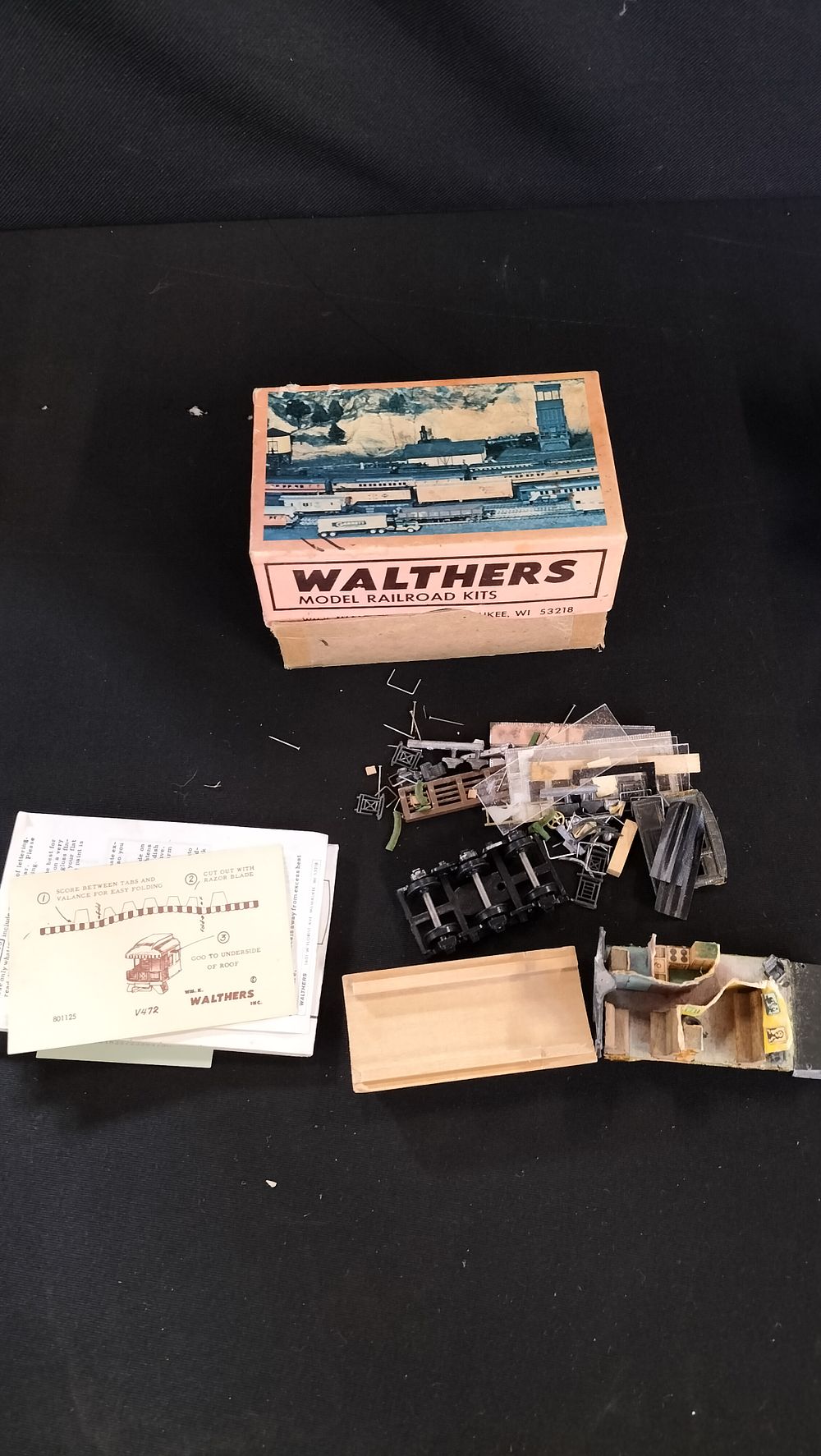 Lot 692: WALHTERS model railroad kit no.7899 The Oscar AF.