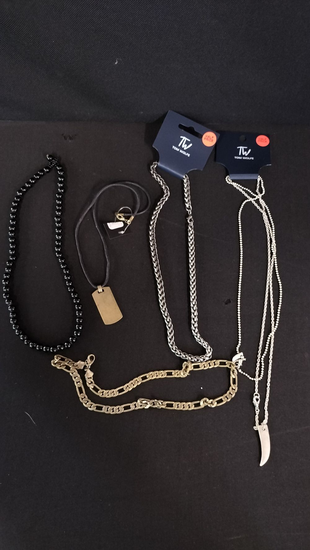 Lot 699: selection of costume jewellery