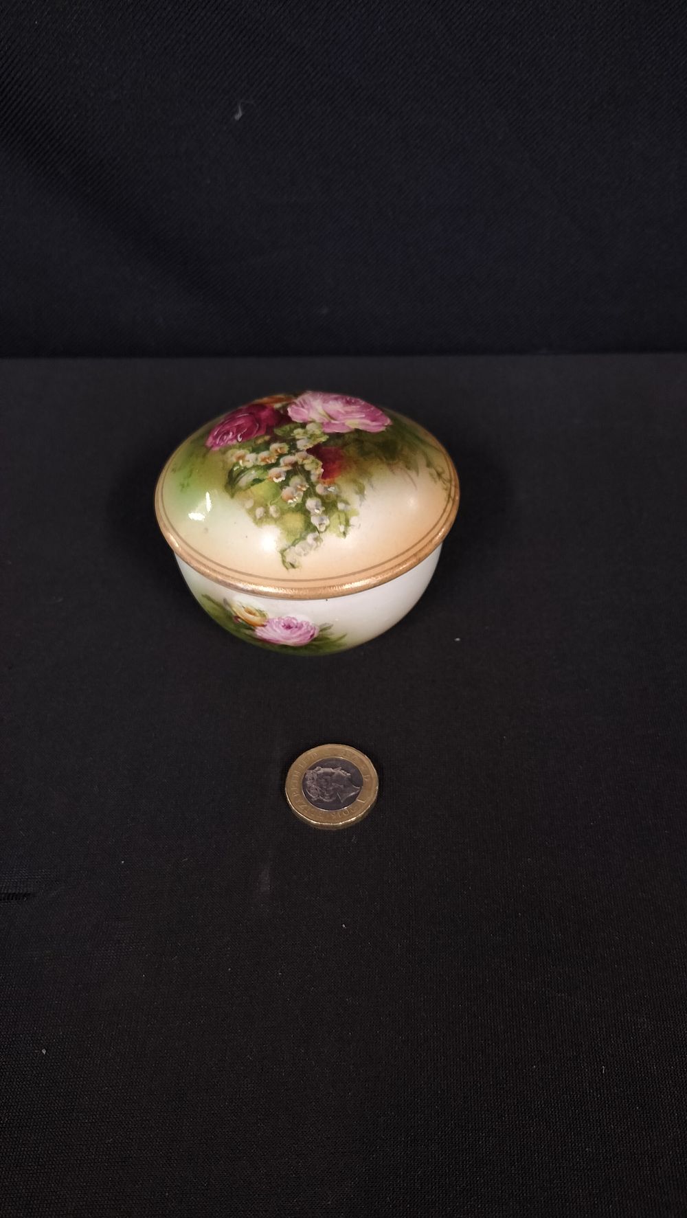 Lot 712: Hand painted trinket dish with lid with rose...