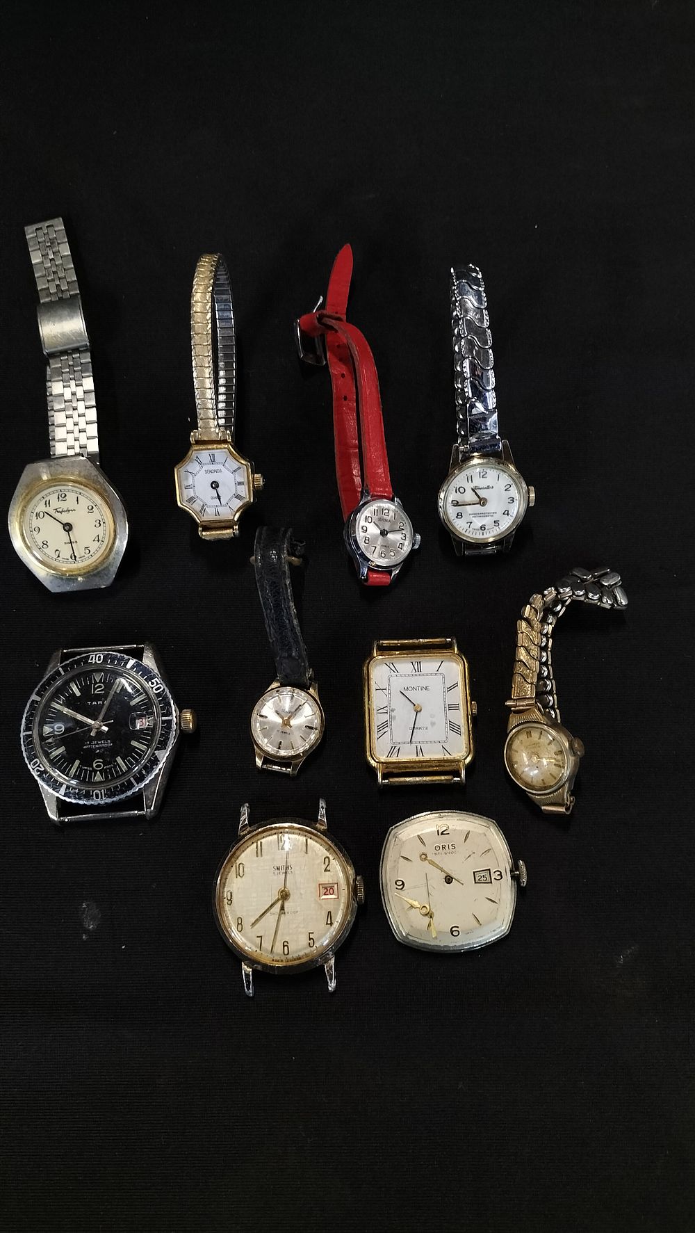 Lot 746: Selection of various vintage watches including Smiths, Sekonda...