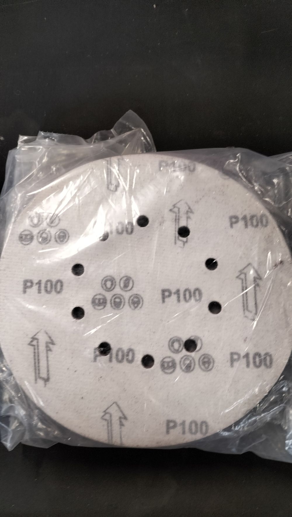 Lot 764: Quantity of P100 Grit 220mm Velcro Sanding Velcro...
