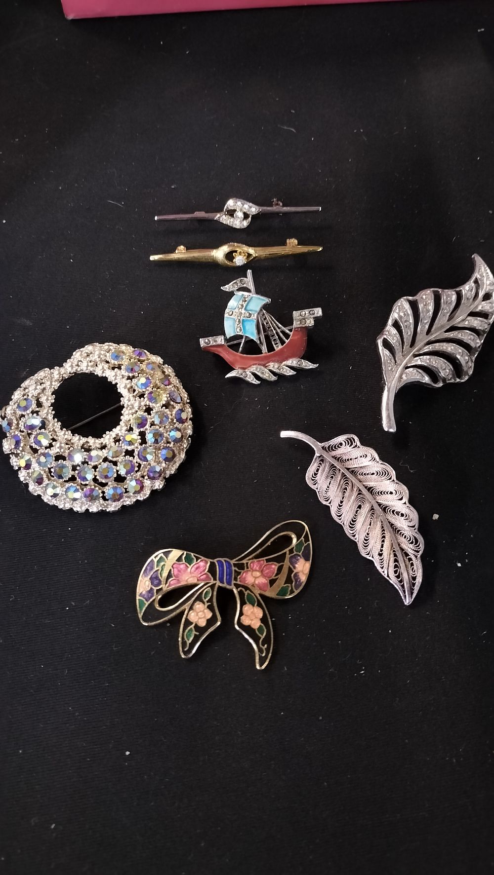 Lot 768: Collection of various costume jewellery brooches Inc, marquisite