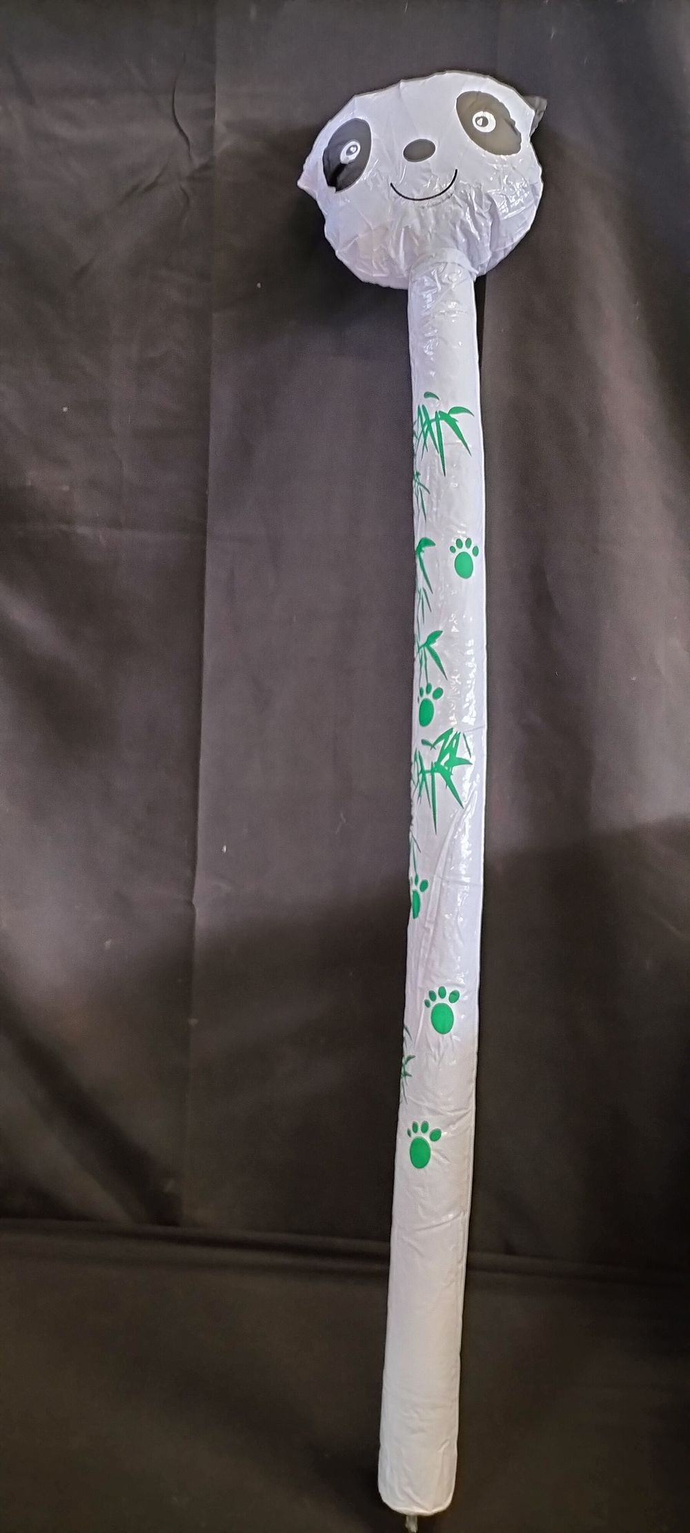 Lot 648: 10 inflatable squeak animal sticks 