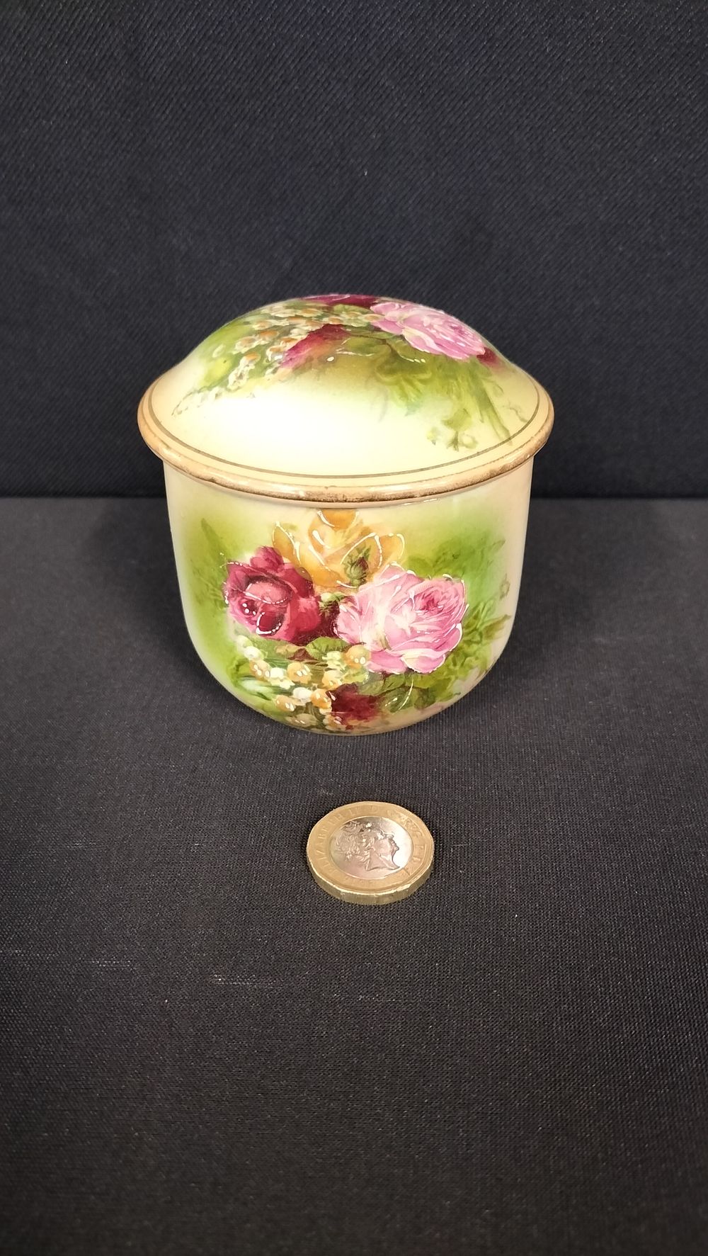 Lot 677: Hand painted trinket pot with lid decorated with...