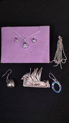 Selection of various Sterling Silver jewellery &amp; Brooch