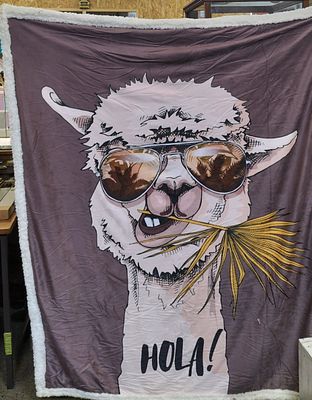 Sherpa fleece Hola Lama Blanket