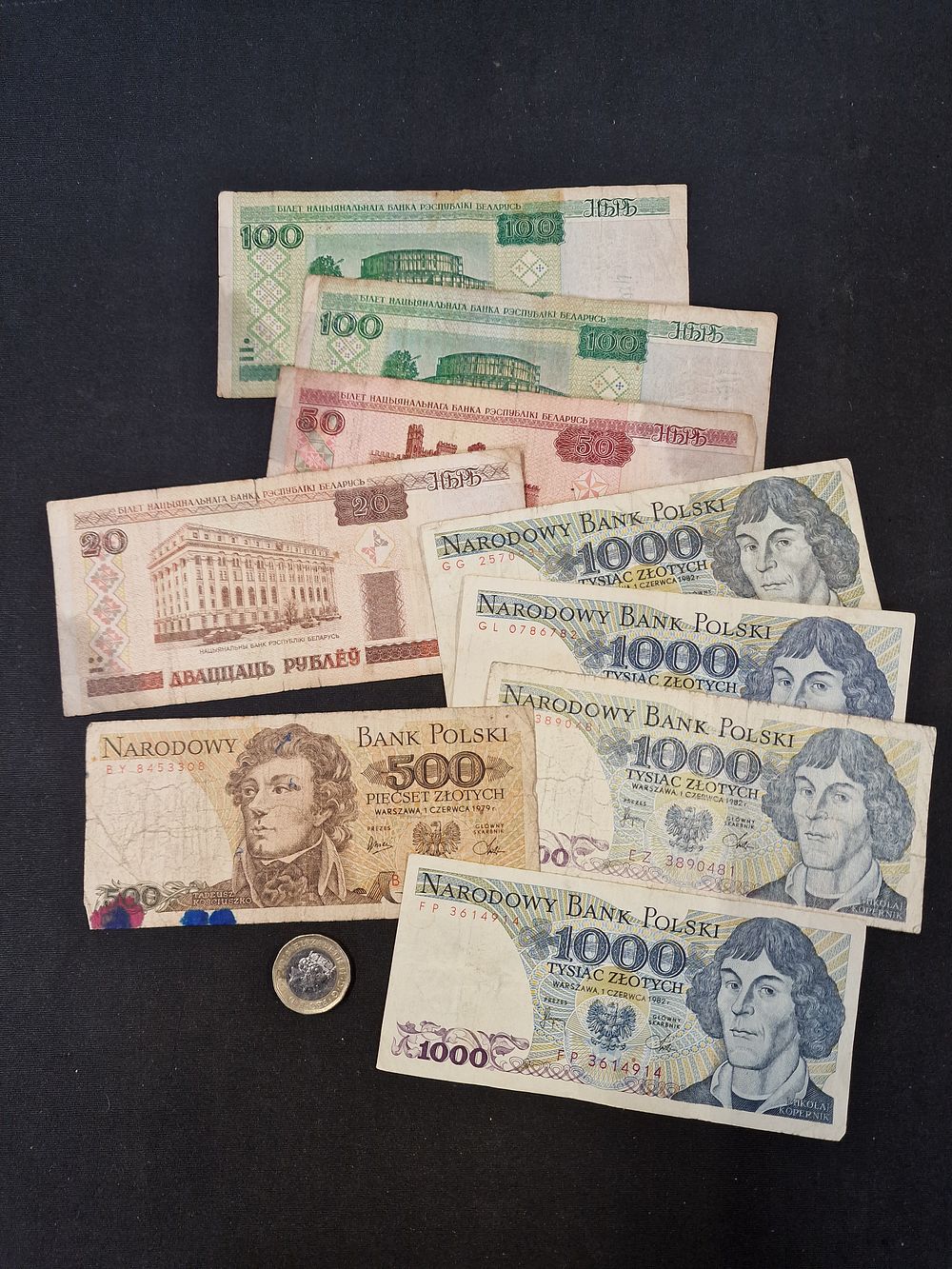 Lot 152: Selection of Vintage Belarusian and Polish Banknotes