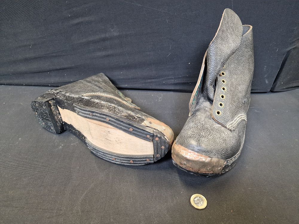 Lot 242: Pair of Vintage Size 6 Clogs