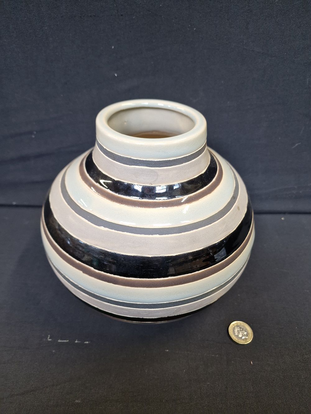 Lot 290: Decorative Vase