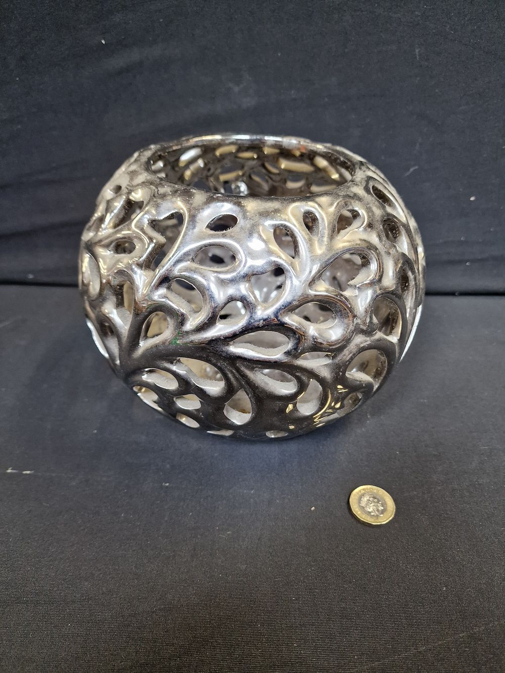Lot 293: Metal Sphere Candle Holder