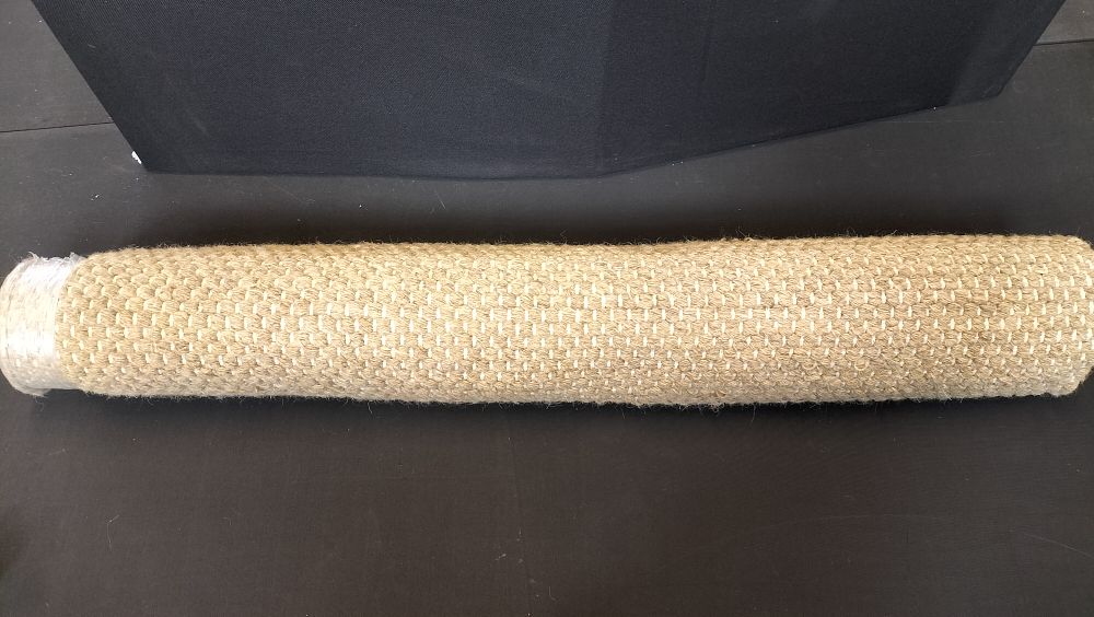 Lot 274: Brand New Kira Wool Rich Rug Size 100...