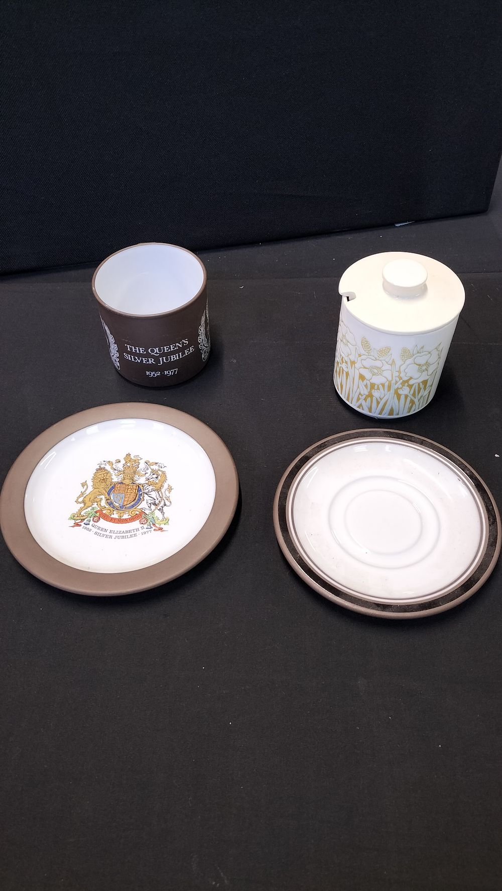Lot 344: Selection of Various Hornsey Pottery 