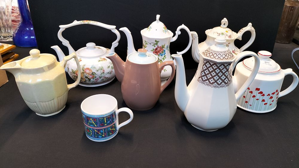 Lot 358: Collection of Various Teapots Including Wedgewood, Arthur Wood,...