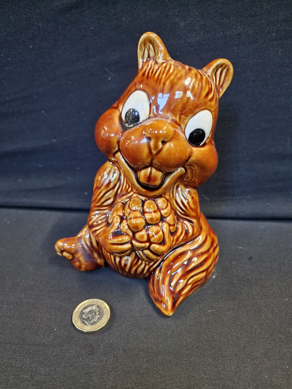 Lot 384: Vintage Sylvac 5105 Squirrel Money Box with Stopper