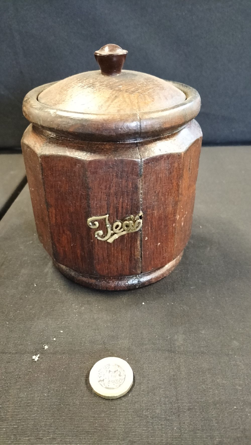 Lot 562: Victorian Tea Caddy 