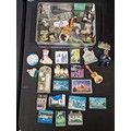 Lot 573: Selection of Vintage Collectable Magnets from Various Places...