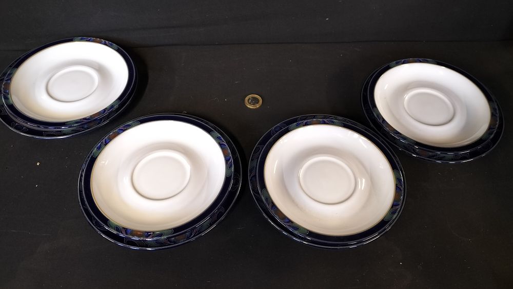 Lot 575: 4 Denby baroque saucers and side plates 