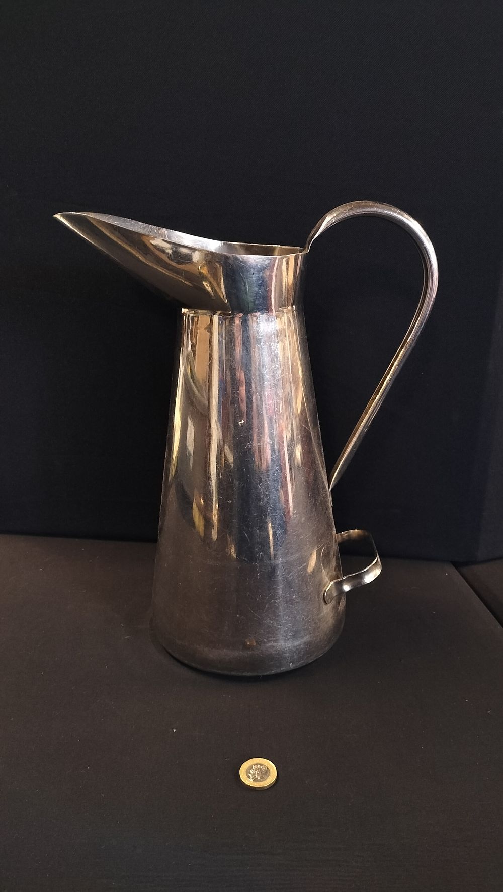 Lot 589: Large chrome Pitcher Jug 