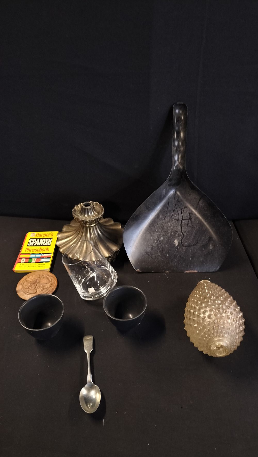 Lot 595: Mixed Lot of Items including Ash Shovel, Vintage...