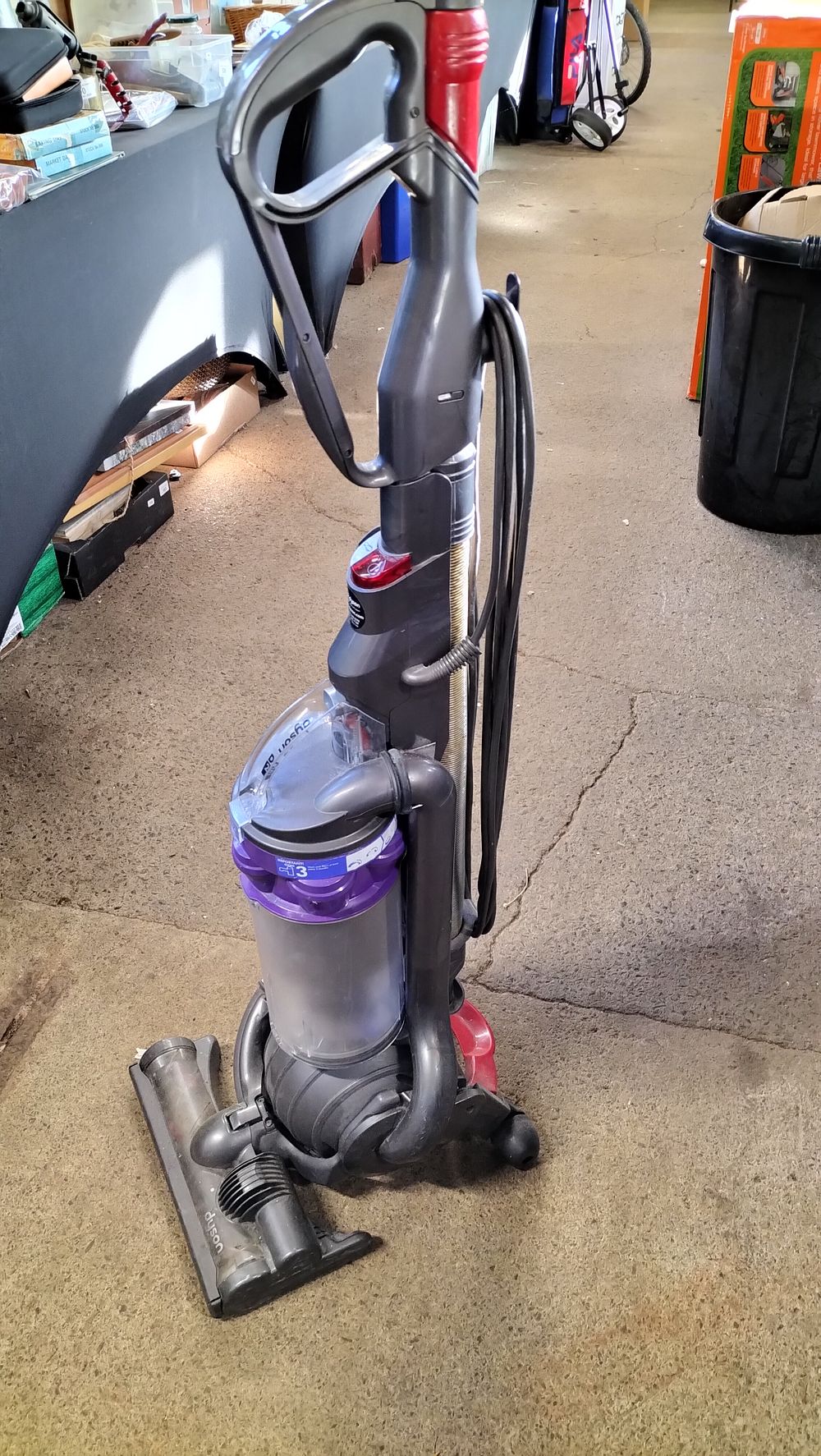 Lot 600: Re-conditioned Dyson DC25 Upright Vacuum Cleaner with Accessories....