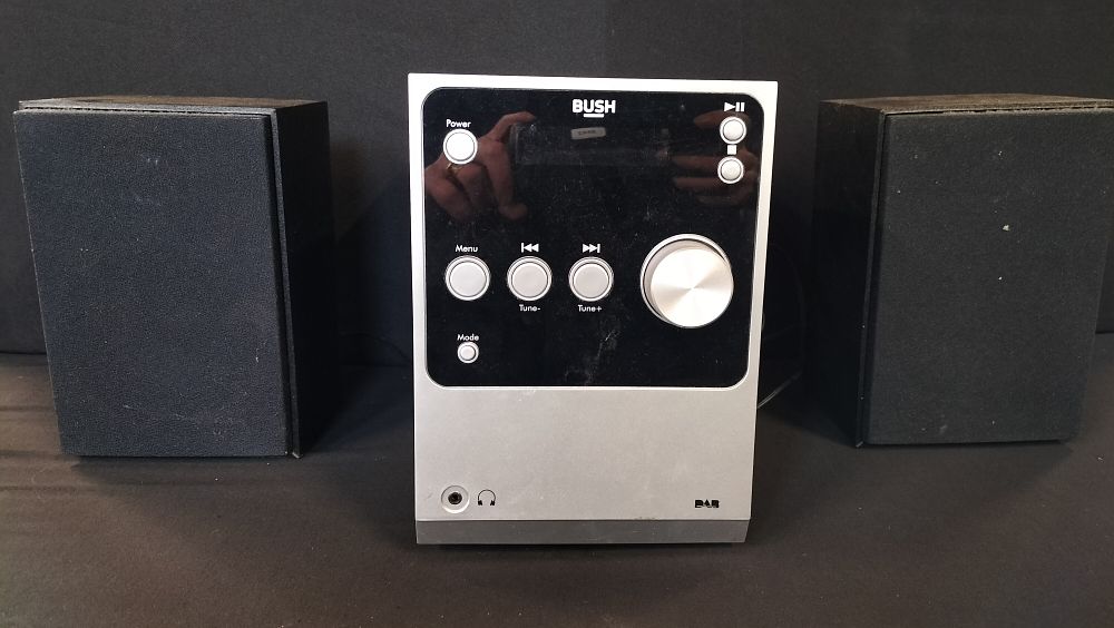 Lot 628: Bush Cd / Dab radio Stereo system with...